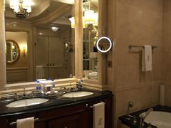 -广州富力丽思卡尔顿酒店