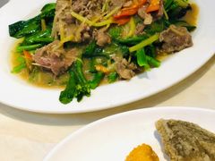 芥蓝炒牛肉-长平老姿娘夜粥(平东一街店)