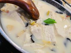土家手掰柴火豆腐-吃饭皇帝大土家民族菜(正大广场店)