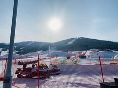 -中旅松花湖滑雪场
