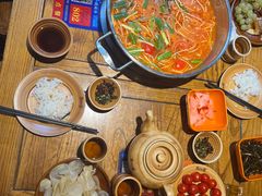 -快活林酸汤鱼鲜品火锅店(甲秀楼店)
