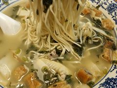 -何太太馄饨面铺(大浒东苑店)