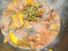 -锅老头海鲜铁锅炖