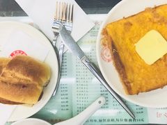 猪扒包-义顺牛奶公司(庇利金街店)