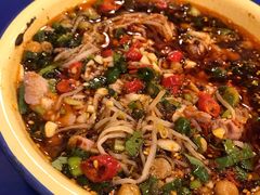 冒脑花-马路边边串串香形象店(磐石路店)
