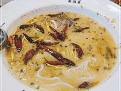 -渔语鱼新川菜Bistro(万象天地店)