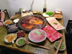 -渝嘴小老弟老火锅(华新村店)