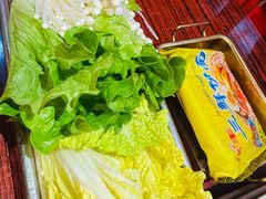-沙胆彪炭炉牛杂煲(成都玉林店)