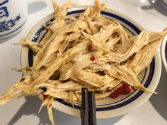 -邱芳粉店(迎宾大道旗舰店)