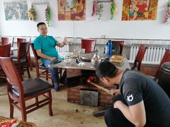 -粘豆包柴火铁锅炖