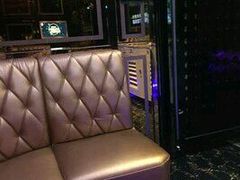 -艾尚主题式KTV(艾溪湖绿地店)