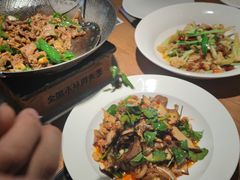-费大厨辣椒炒肉(万家丽一店)