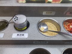 自助调料区-海底捞火锅(青山湖万达夜宵主题店)