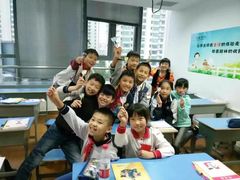 -蓝话筒·少儿成人演讲口才·主持朗诵·戏剧表演(大华第一坊店)