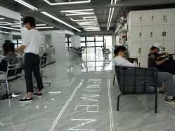 -宫铭烫发染发接发店