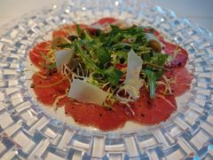 牛排家生牛肉薄片配帕玛森芝士-牛排家(北京长安街英皇集团中心店)