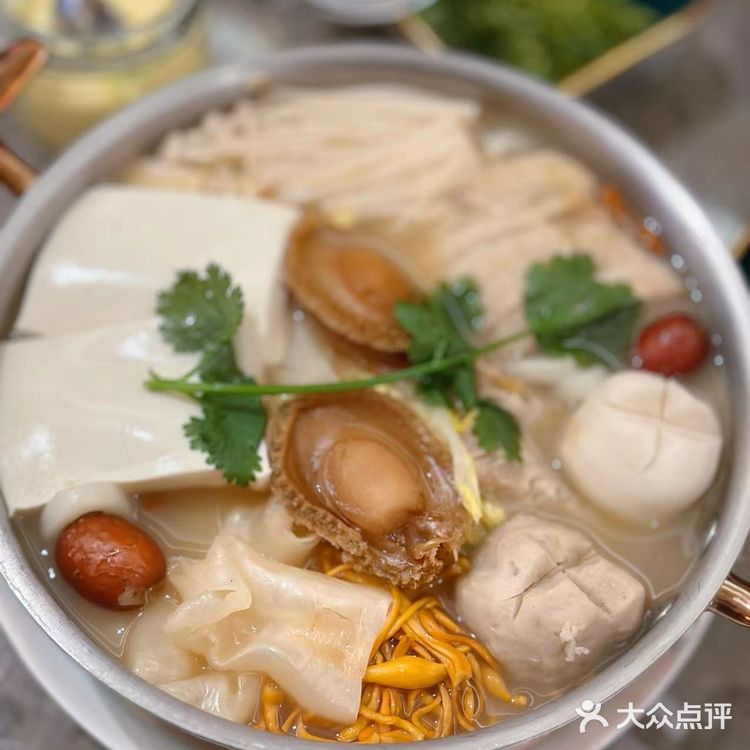 大堂酒廊第一次吃午餐工作的记录