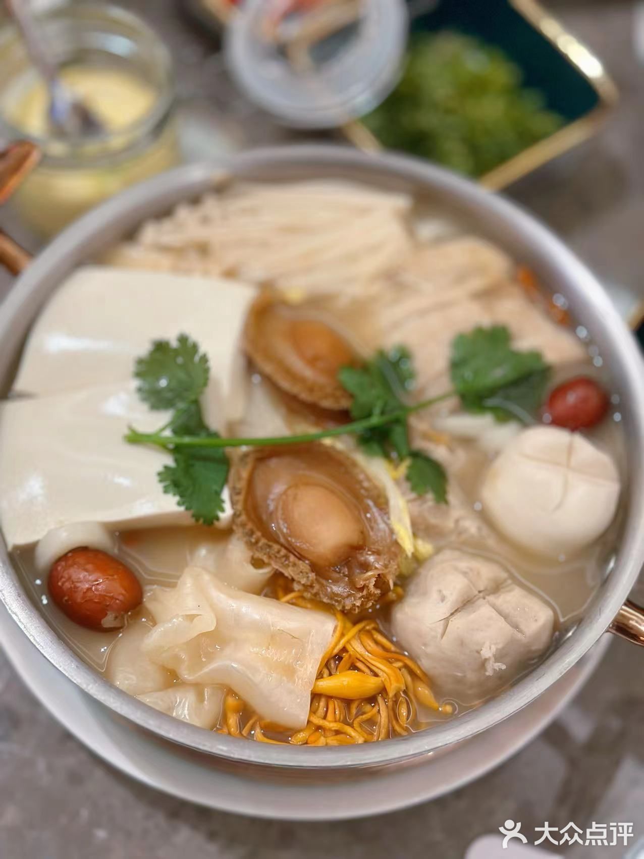 大堂酒廊第一次吃午餐工作的记录