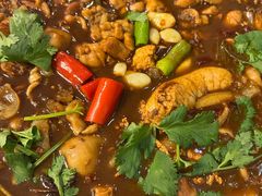 -鸿亨泰杂鱼馆(港馨家园店)