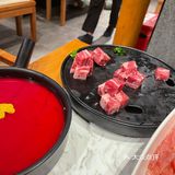 吹着空调吃火锅，爽。建议搞几个工业大风扇吹着，更爽