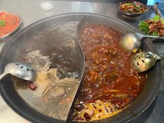 -鹿鸣山草本茶香火锅(园西路店)