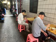 -罗家杏传统特色海南粉(人民西路总店)