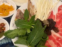 -桥香园云南过桥米线(金马碧鸡店)