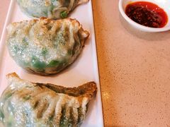煎韭菜饺子-蒸武门·广式茶点(石滩店)