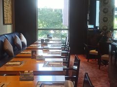 -上海西藏大厦万怡自助餐厅(徐汇店)