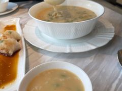 贵妇龙虾咸泡饭-香樟花园新粤料理(无锡万象城店)