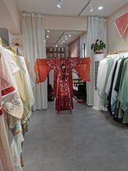 -一揽芳华汉服旗袍体验馆(拙政园店)