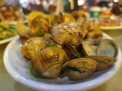 -三亚火车头万人海鲜广场