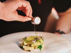 日本温泉蛋鲜虾色拉-三嚥阁 La Villa Restaurant