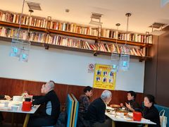 -阿瓦山寨·湘菜现炒·剁椒鱼头王(咸阳总店)
