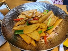 -隔壁老王·家常云南菜(花巷店)