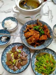 -爱陪伴一对一月子中心(融侨店)