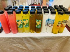 -荣誉海鲜酒楼(海湾店)