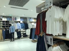 -优衣库(北京万柳华联购物中心店)