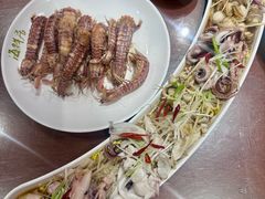 -赶海部落海鲜城(海阳路店)