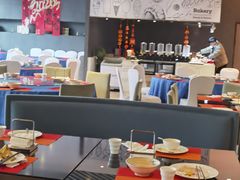 -筠咖啡西餐厅(上海国展宝龙丽筠酒店)