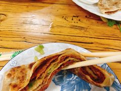 -溢心园香河肉饼总店