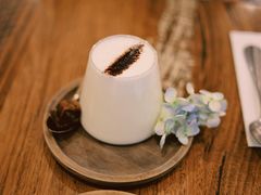 -FLOVIE FLORIST CAFE