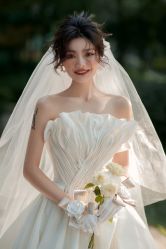 -艾米丽婚纱礼服