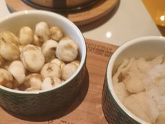 -润园四季椰子鸡火锅(卓越INTOWN店)