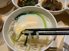 -余欢领鲜火锅(新街口店)