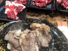-牛里牛气· 榴莲海鲜鲜牛肉自助火锅·烤肉(横岗店)