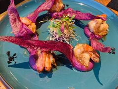 煎虾配紫薯泥薯片及姜味柠檬汁-AZUL by FUEL蓝色·法式酒馆(琶醍店)