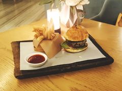 特制牛肉汉堡-EN SPACE恩空间