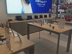 -荣耀授权专卖店(黄浦浙江中路店)