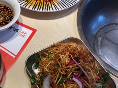 -老佛爷炭火蛙锅直营(清滨路总店)